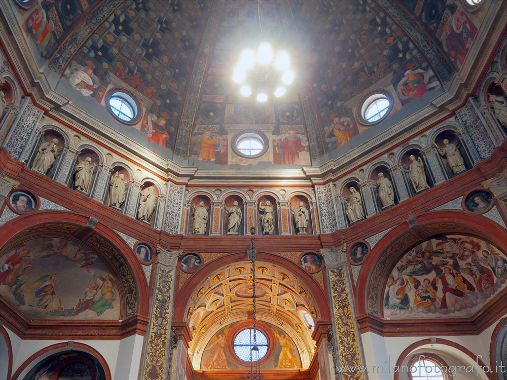 Busto Arsizio (Varese, Italy) - Statues at the base of the tiburium of the Sanctuary of Saint Mary at the Square